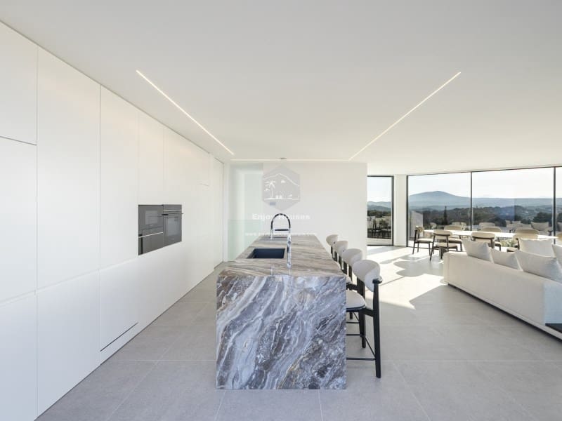 4 slaapkamer Villa te koop in Javea / Xabia met zwembad - € 3.995.000 (Ref: 8917050)