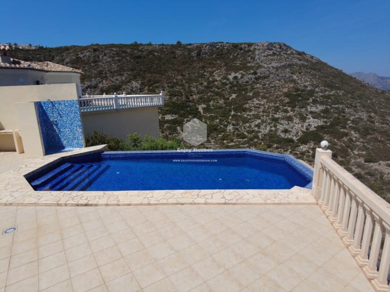 5 soverom Villa til salgs i Denia med svømmebasseng - € 973 750 (Ref: 8917055)