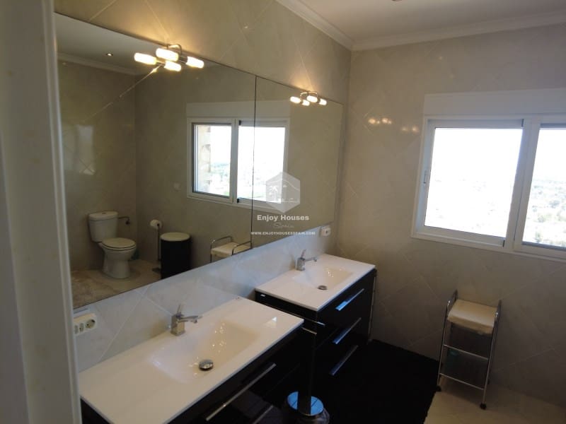 5 soverom Villa til salgs i Denia med svømmebasseng - € 973 750 (Ref: 8917055)