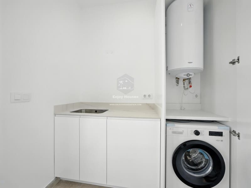 4 slaapkamer Villa te koop in Javea / Xabia met zwembad - € 995.000 (Ref: 8917056)