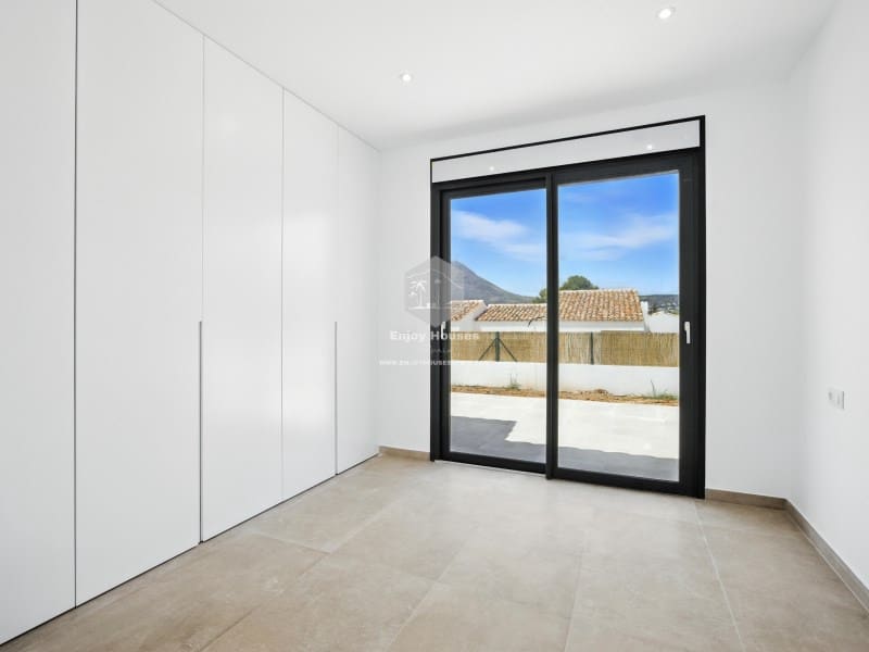 4 slaapkamer Villa te koop in Javea / Xabia met zwembad - € 995.000 (Ref: 8917056)