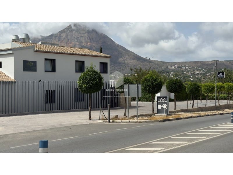 4 slaapkamer Villa te koop in Javea / Xabia met zwembad - € 995.000 (Ref: 8917056)