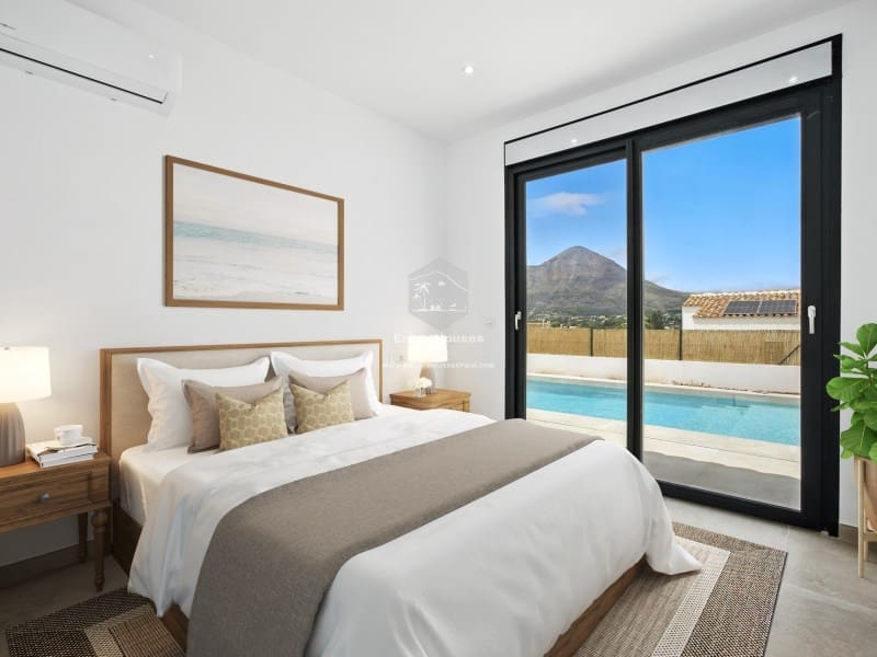 4 slaapkamer Villa te koop in Javea / Xabia met zwembad - € 995.000 (Ref: 8917056)