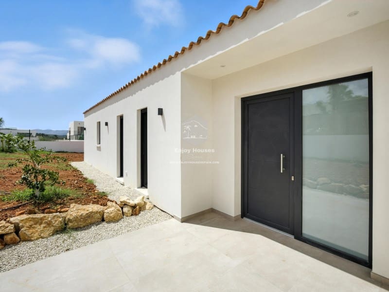 4 slaapkamer Villa te koop in Javea / Xabia met zwembad - € 995.000 (Ref: 8917056)