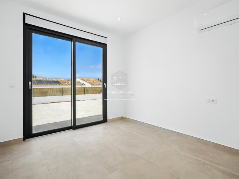 4 slaapkamer Villa te koop in Javea / Xabia met zwembad - € 995.000 (Ref: 8917056)