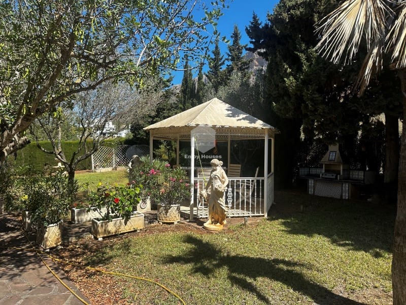 7 quarto Moradia para venda em Javea / Xabia com piscina - 1 350 000 € (Ref: 8917058)