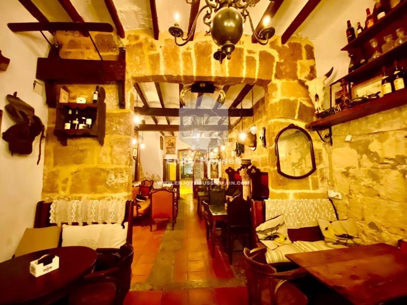 Commercial for sale in Javea / Xabia - € 1,350,000 (Ref: 8917115)