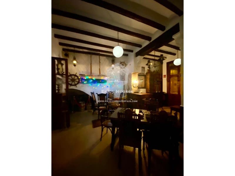 Commercial for sale in Javea / Xabia - € 1,350,000 (Ref: 8917115)