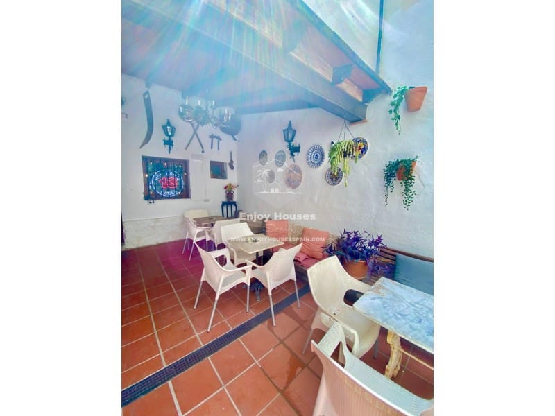 Commercial for sale in Javea / Xabia - € 1,350,000 (Ref: 8917115)