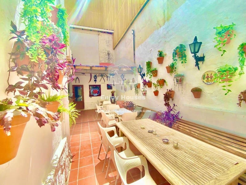 Commercial for sale in Javea / Xabia - € 1,350,000 (Ref: 8917115)