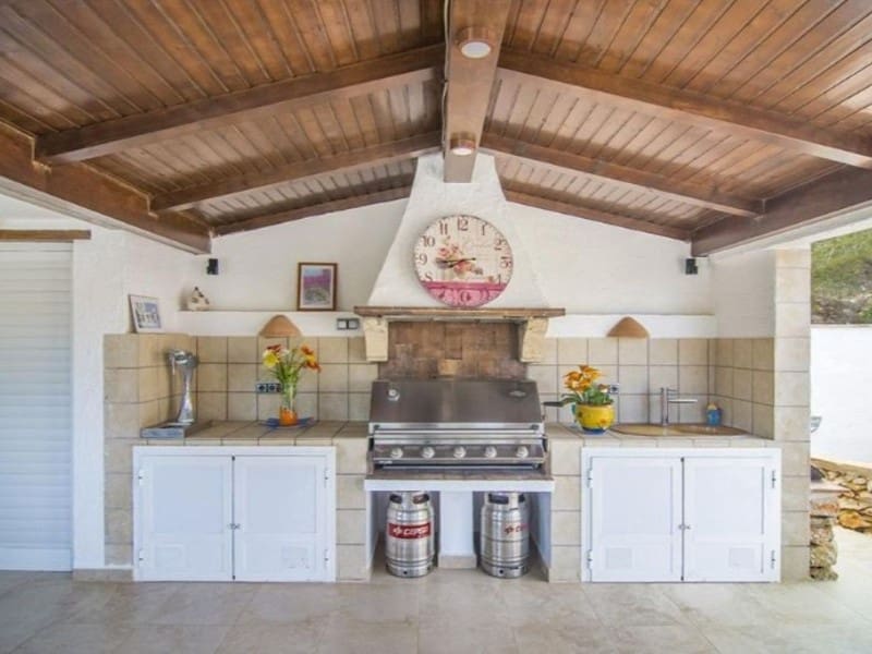 4 makuuhuone Huvila myytävänä paikassa Teulada mukana uima-altaan - 780 000 € (Ref: 8917140)