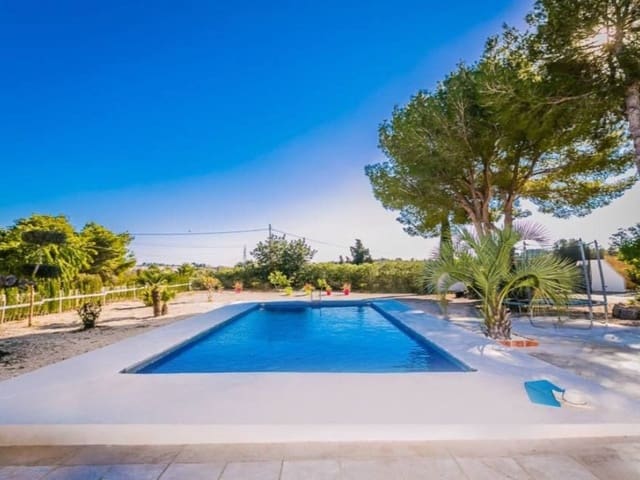 4 makuuhuone Huvila myytävänä paikassa Teulada Pueblo, Teulada-Moraira mukana uima-altaan - 780 000 € (Ref: 8917140)