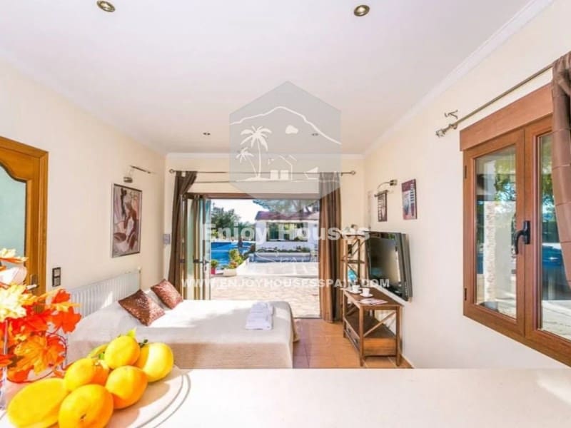 4 makuuhuone Huvila myytävänä paikassa Teulada mukana uima-altaan - 780 000 € (Ref: 8917140)