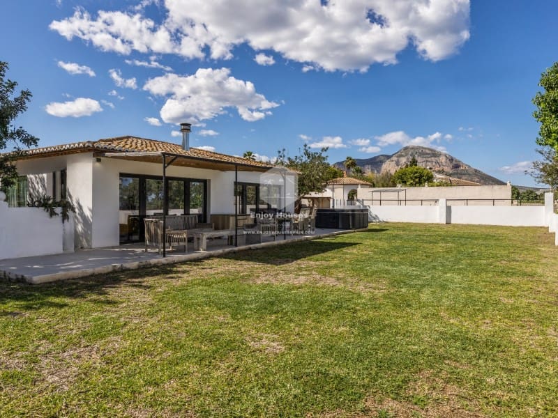 6 quarto Moradia para venda em Javea / Xabia - 1 500 000 € (Ref: 8942537)