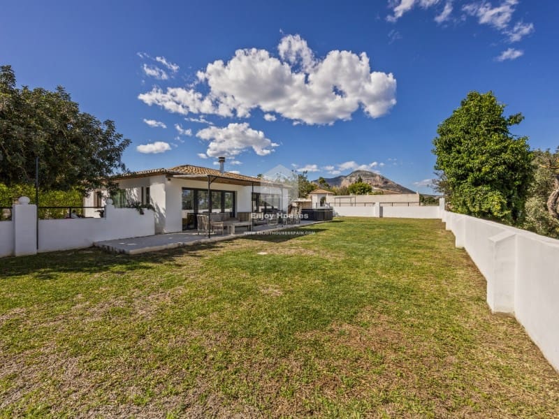 6 quarto Moradia para venda em Javea / Xabia - 1 500 000 € (Ref: 8942537)