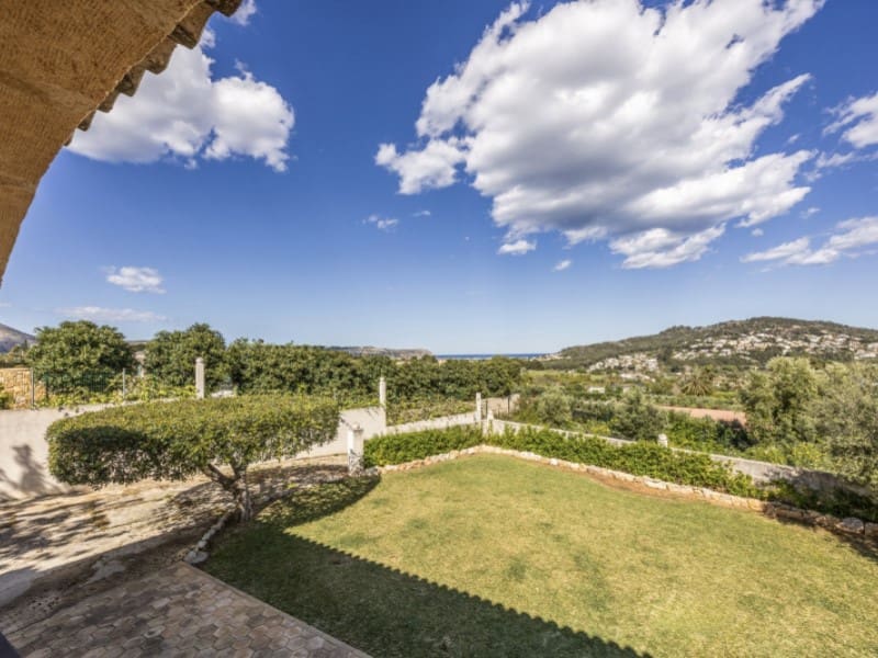 6 bedroom Villa for sale in Javea / Xabia - € 1,295,000 (Ref: 8942537)