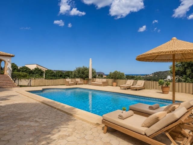 6 bedroom Villa for sale in Partides comunes - Adsubia, Javea / Xàbia - € 1,295,000 (Ref: 8942537)