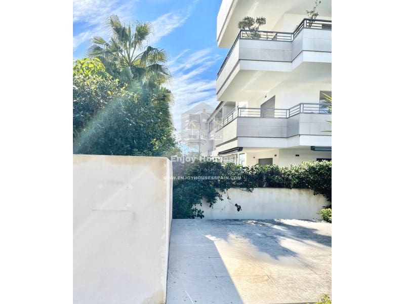 2 bedroom Apartment for sale in Javea / Xabia - € 425,000 (Ref: 8945671)