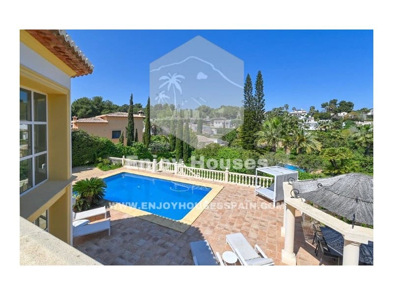4 makuuhuone Huvila myytävänä paikassa Javea / Xabia - 1 125 000 € (Ref: 8952389)