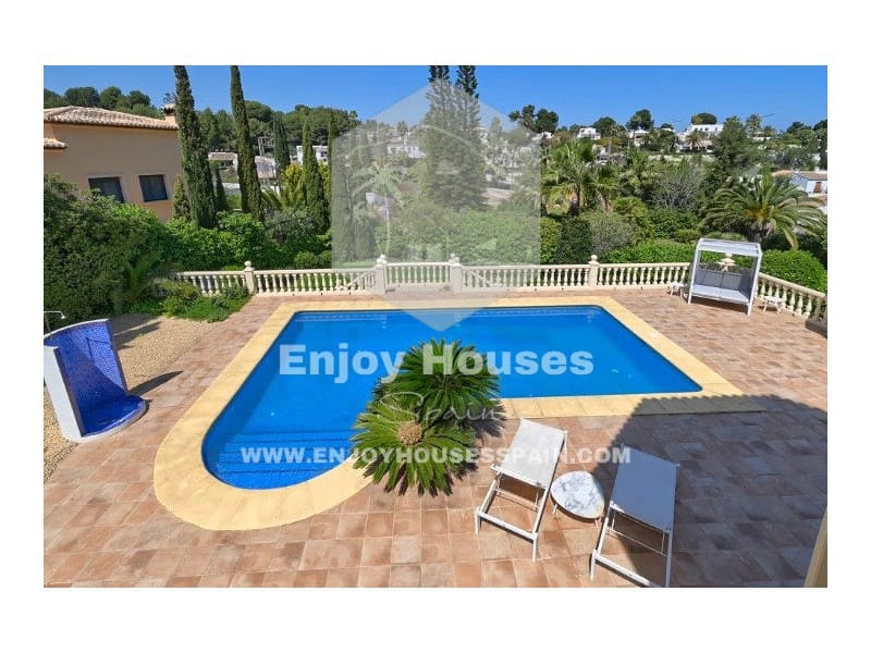 4 makuuhuone Huvila myytävänä paikassa Javea / Xabia - 1 125 000 € (Ref: 8952389)