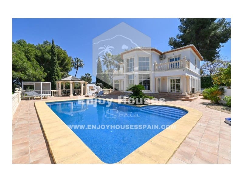 4 makuuhuone Huvila myytävänä paikassa Javea / Xabia - 1 125 000 € (Ref: 8952389)