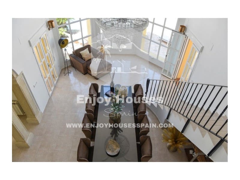 4 makuuhuone Huvila myytävänä paikassa Javea / Xabia - 1 125 000 € (Ref: 8952389)