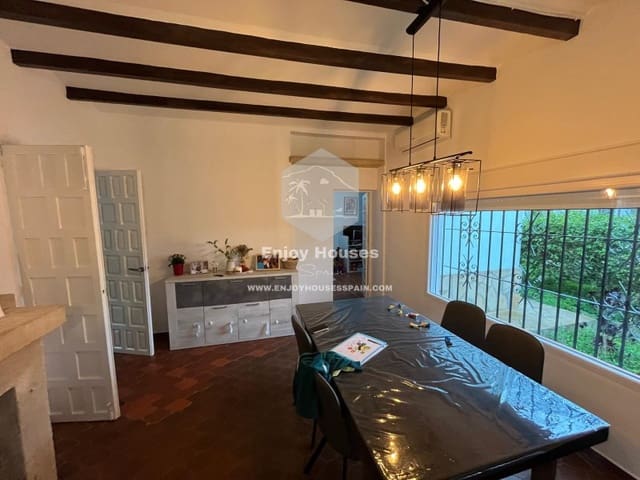 4 bedroom Villa for sale in Cap Martí - El Tossalet - Pinomar, Javea / Xàbia - € 670,000 (Ref: 8959858)