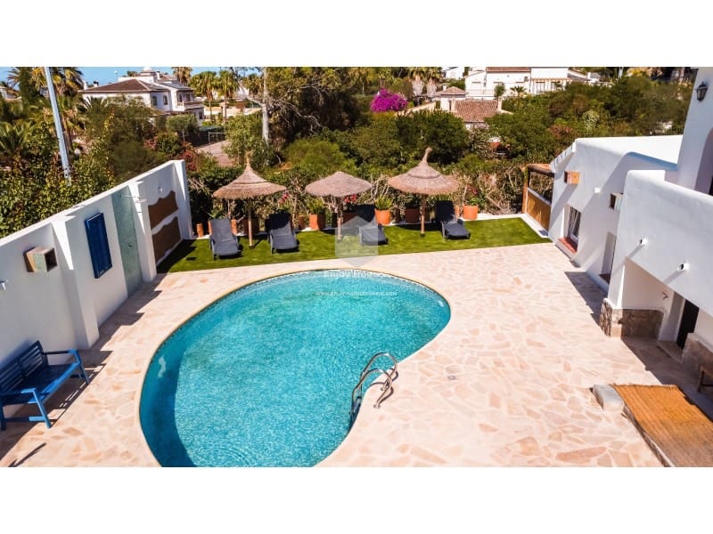 4 soverom Villa til salgs i Javea / Xabia - € 699 000 (Ref: 8994391)