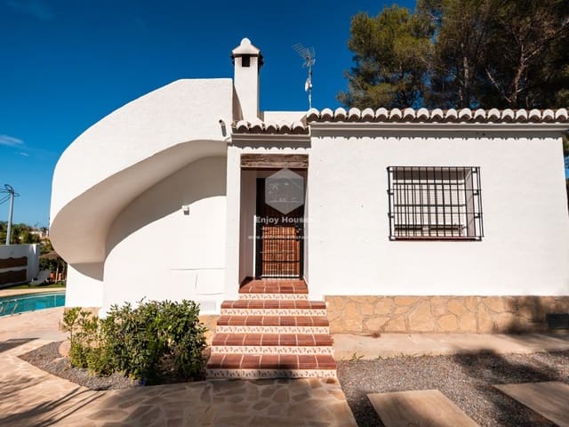 4 soverom Villa til salgs i Cap Martí - El Tossalet - Pinomar, Javea / Xàbia - € 699 000 (Ref: 8994391)