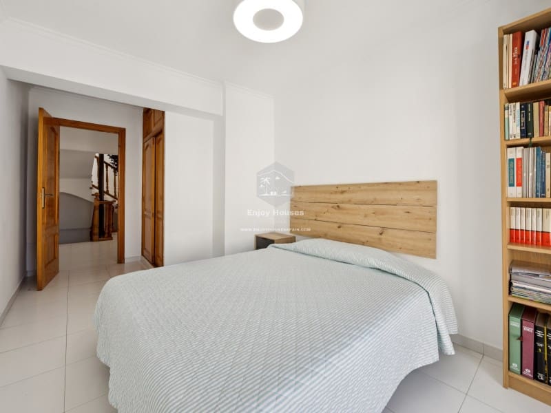 4 sypialnia Dom na sprzedaż w Denia - 520 000 € (Ref: 9004654)