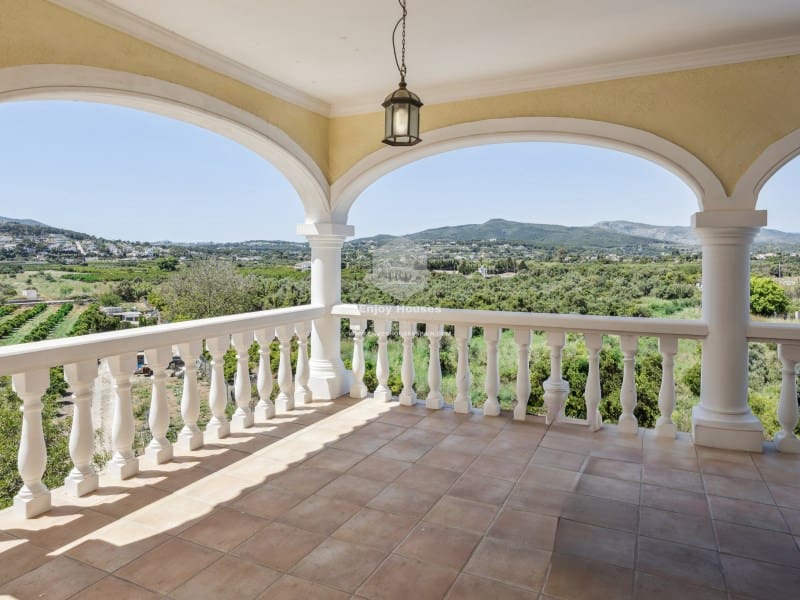 4 quarto Moradia para venda em Javea / Xabia com piscina garagem - 835 000 € (Ref: 9024119)