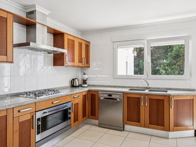 4 quarto Moradia para venda em Javea / Xabia com piscina garagem - 835 000 € (Ref: 9024119)