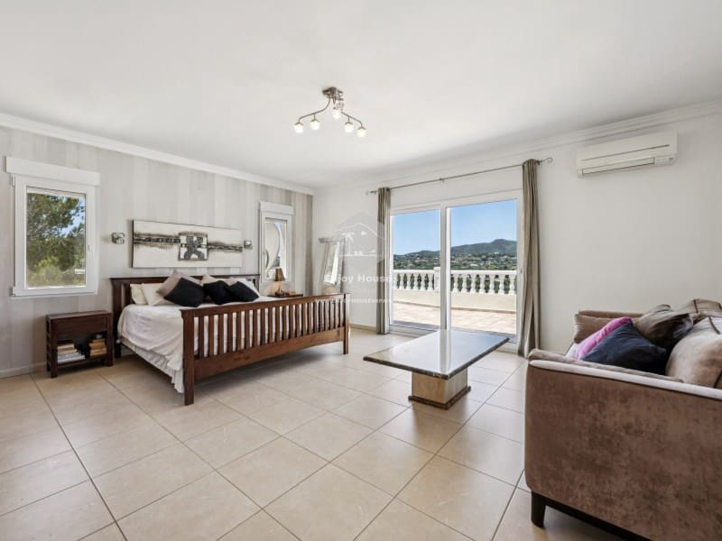 4 quarto Moradia para venda em Javea / Xabia com piscina garagem - 835 000 € (Ref: 9024119)