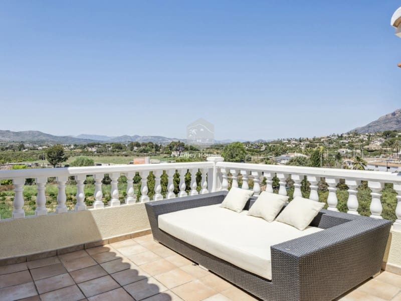 4 quarto Moradia para venda em Javea / Xabia com piscina garagem - 835 000 € (Ref: 9024119)