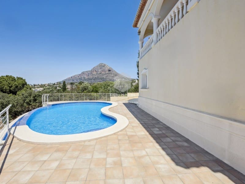 4 quarto Moradia para venda em Javea / Xabia com piscina garagem - 835 000 € (Ref: 9024119)