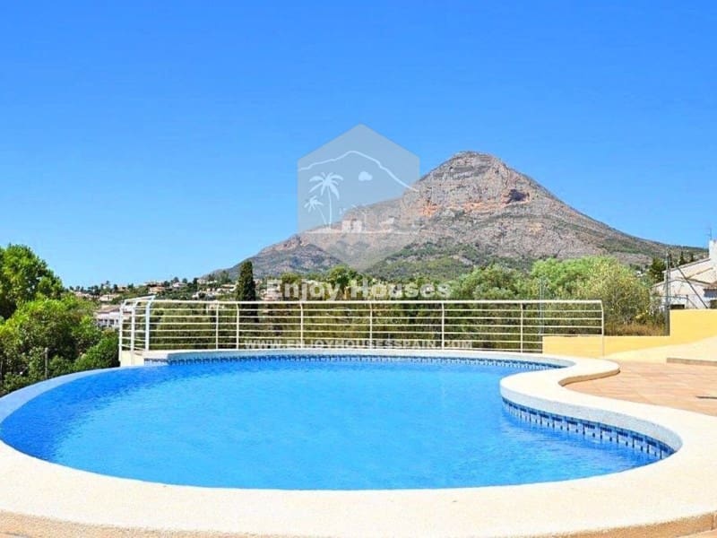 4 quarto Moradia para venda em Javea / Xabia com piscina garagem - 835 000 € (Ref: 9024119)