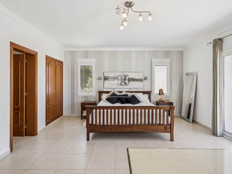 4 quarto Moradia para venda em Javea / Xabia com piscina garagem - 835 000 € (Ref: 9024119)