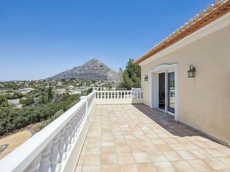 4 quarto Moradia para venda em Javea / Xabia com piscina garagem - 835 000 € (Ref: 9024119)