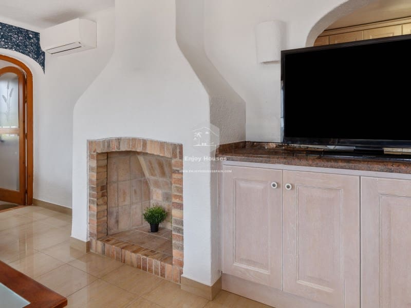 4 slaapkamer Villa te koop in Javea / Xabia met zwembad - € 750.000 (Ref: 9036059)