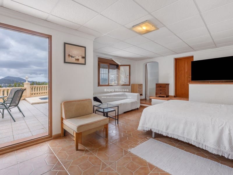 4 slaapkamer Villa te koop in Javea / Xabia met zwembad - € 750.000 (Ref: 9036059)