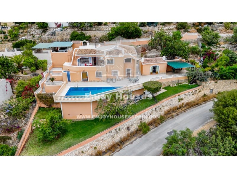 4 slaapkamer Villa te koop in Javea / Xabia met zwembad - € 750.000 (Ref: 9036059)