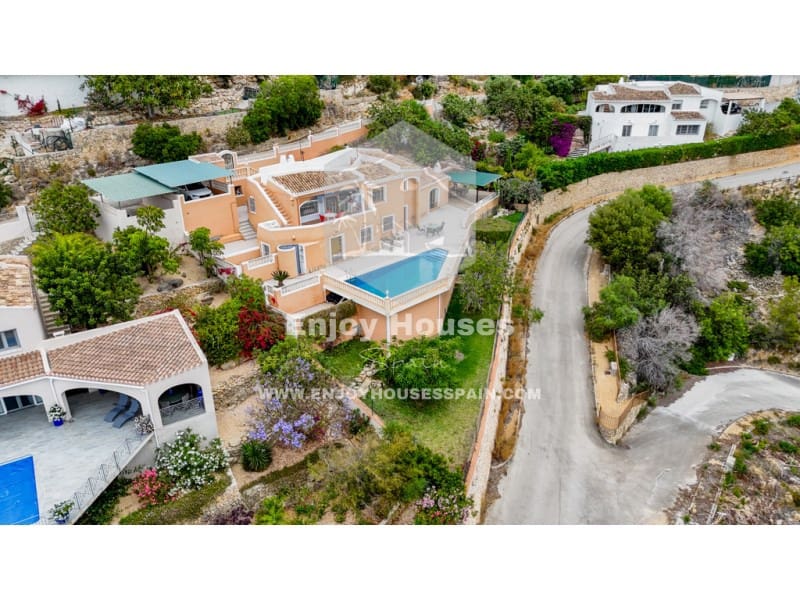 4 slaapkamer Villa te koop in Javea / Xabia met zwembad - € 750.000 (Ref: 9036059)