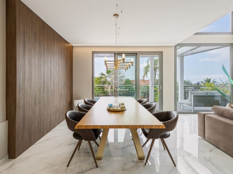 4 bedroom Villa for sale in La Nucia with pool - € 1,495,000 (Ref: 9041807)