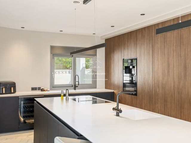 4 slaapkamer Villa te koop in Coloma  , La Nucia met zwembad - € 1.495.000 (Ref: 9041807)