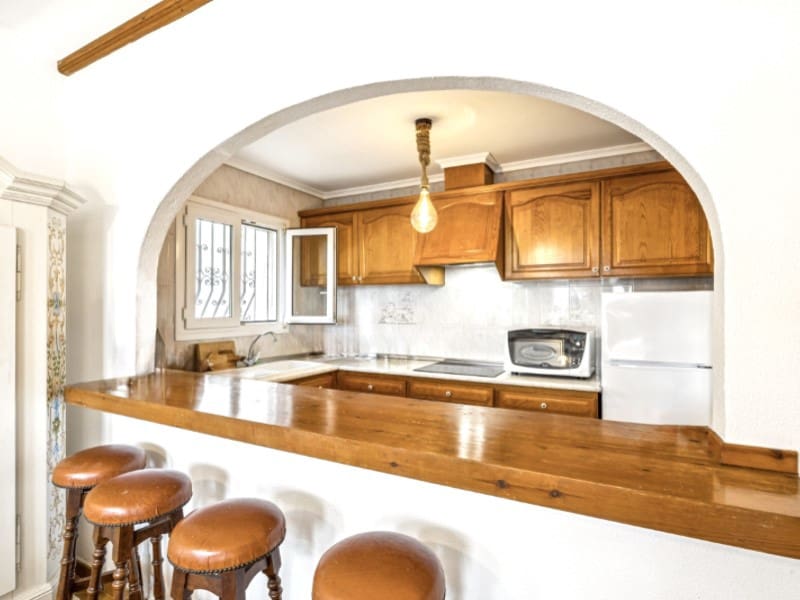 4 bedroom Villa for sale in Denia - € 565,000 (Ref: 9057162)