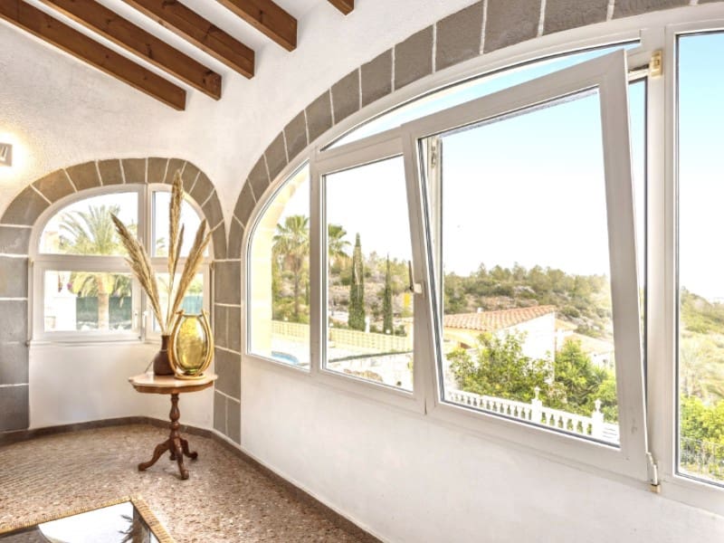 4 bedroom Villa for sale in Denia - € 565,000 (Ref: 9057162)