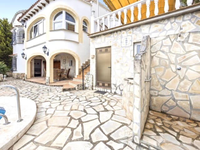 Chalet de 4 habitaciones en La Pedrera - Vessanes, Dénia en venta - 565.000 € (Ref: 9057162)