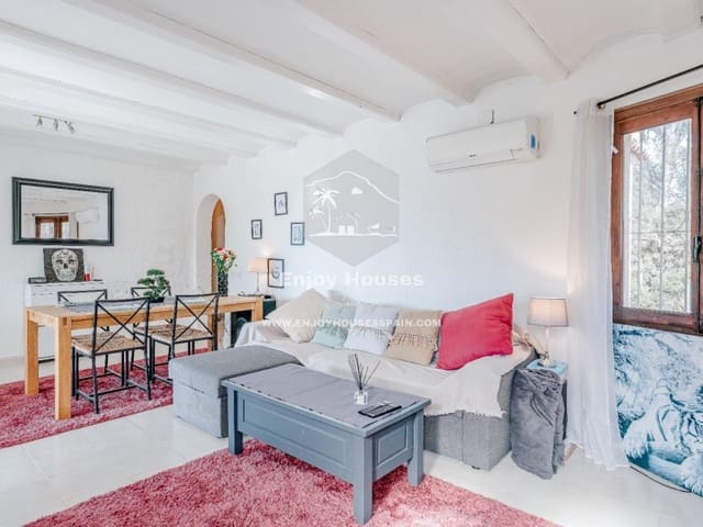 2 bedroom Villa for sale in Paichi, Teulada-Moraira - € 550,000 (Ref: 9073609)