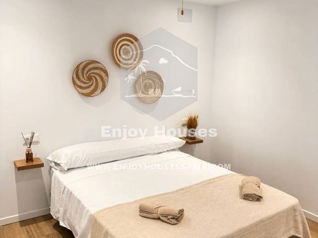 2 soveværelse Lejlighed til salg i Centro ciudad, Javea / Xàbia - € 295.000 (Ref: 9137026)