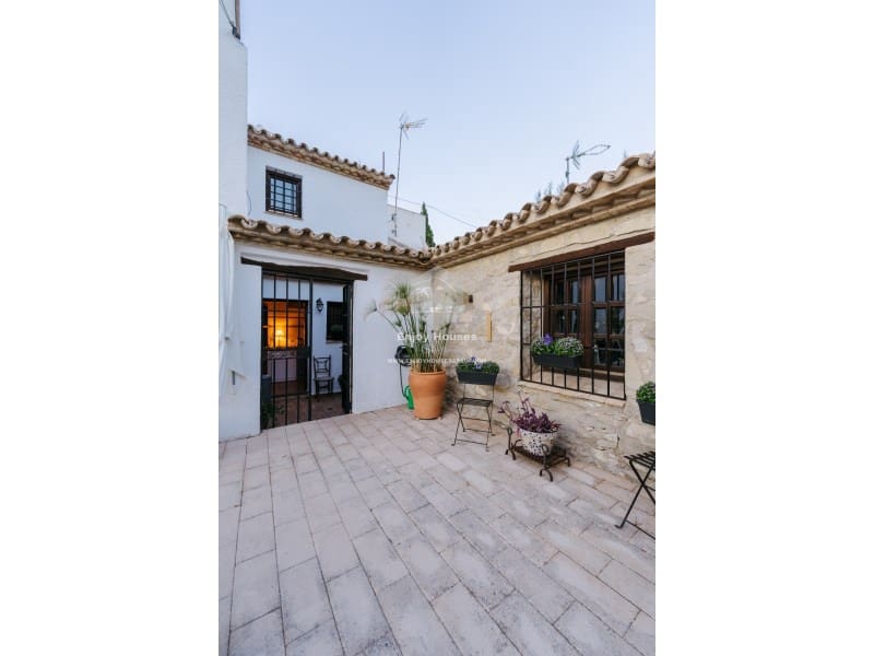 5 sovrum Villa till salu i Calpe / Calp - 850 000 € (Ref: 9142813)